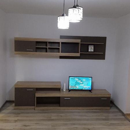 4 Rooms Apartment Tulcea Exterior foto